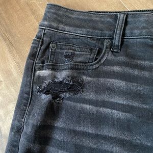 American Eagle black denim skirt😊